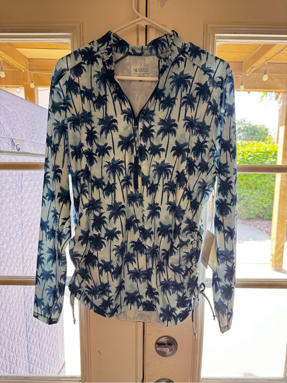Carve Designs Women's Navy Palm-Print Long Sleeve Zip Rash Guard